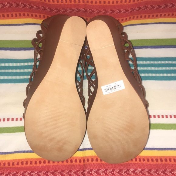 Woman’s Torrid wedge ~ 9W - Picture 7 of 8